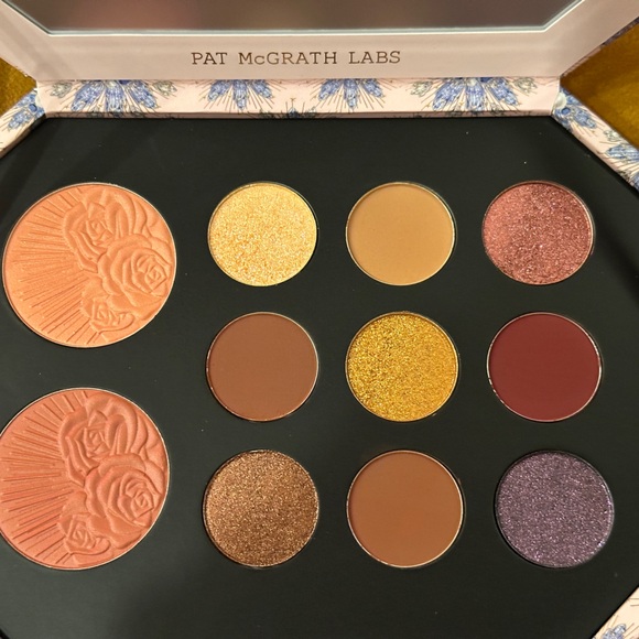 PAT McGRATH LABS eyeshadow and blush palette - Picture 4 of 5